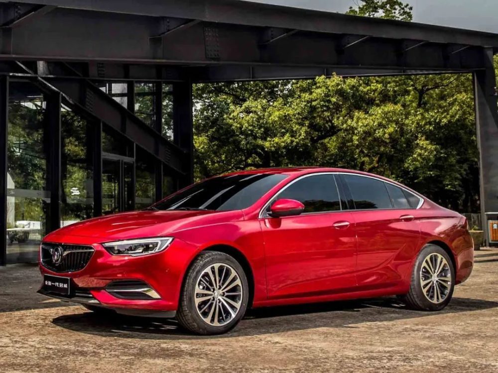 君威和雅阁混动,家用怎么选?|懂哥q&a_腾讯新闻