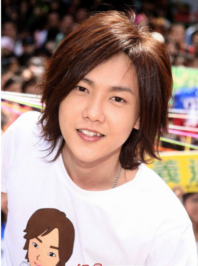 归来还是那个白衣少年,他可是黄义达啊