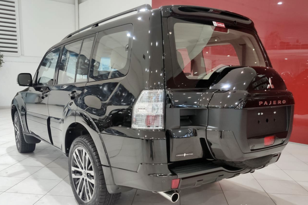 传奇版"帕杰罗"实车现身!搭3.2t柴油机,沿用经典布局,卖47万