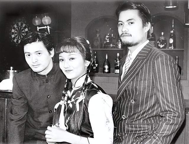 同样演"冯程程",把赵雅芝和孙俪放在一起对比,差距就出来了