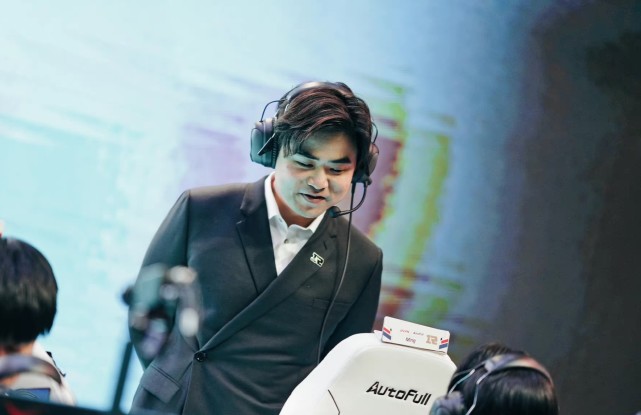 rng靠积分进世界赛,条件苛刻,张嘉文:必须滔搏夺冠,edg亚军