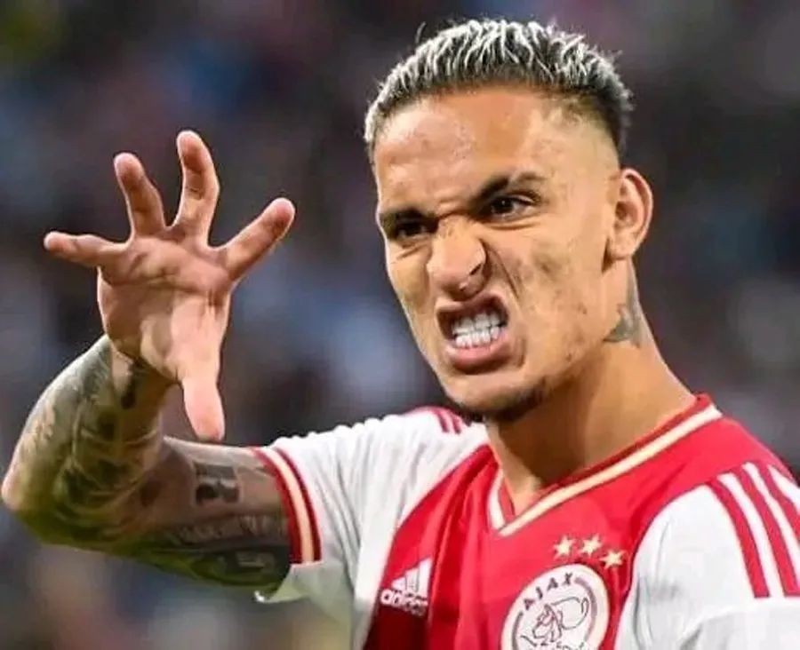 曝曼联9700万求购安东尼球员最早周三赴曼市清洗巴伊筹集资金