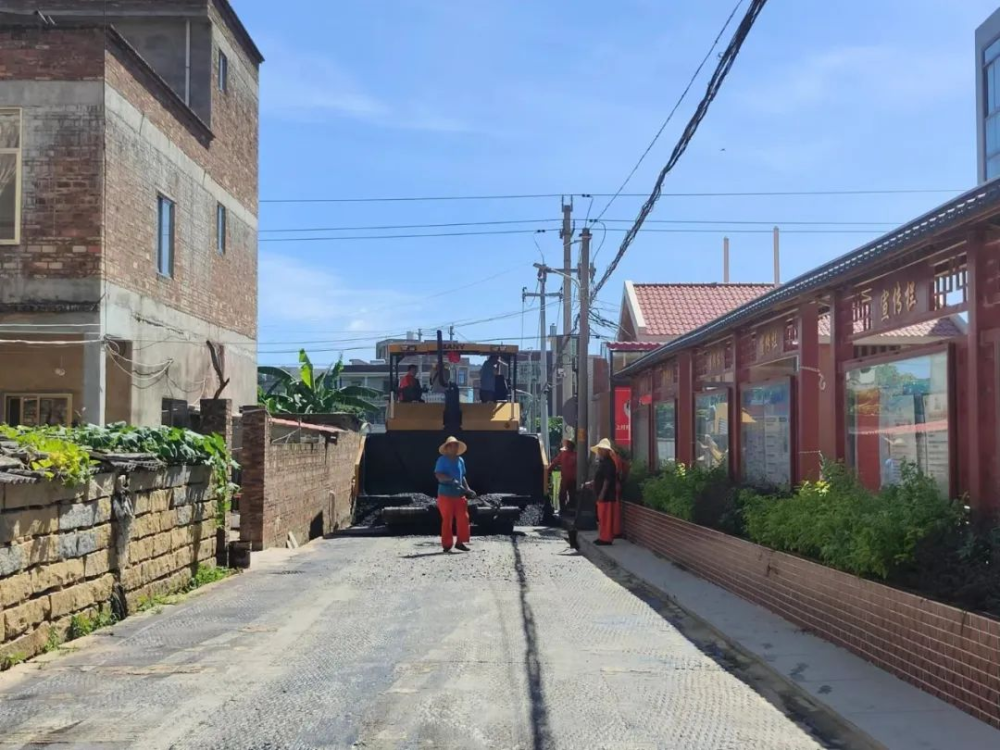 【乡村振兴】涂寨镇上村村:"白改黑" 助推乡村"颜值"节节高_腾讯新闻