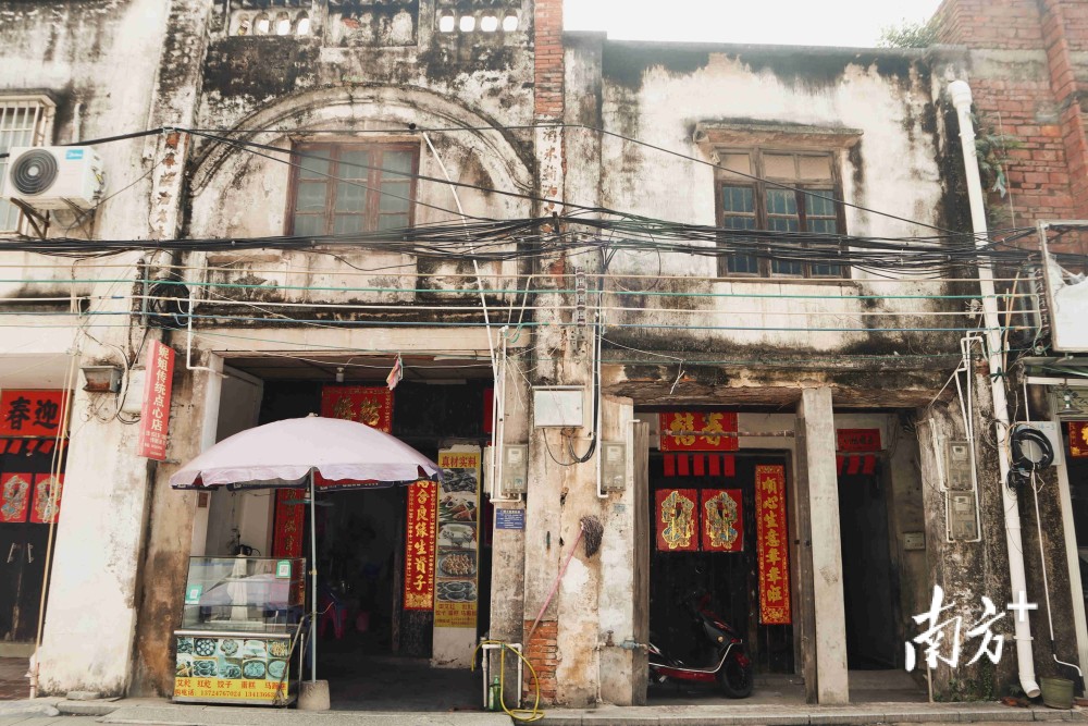 吴川梅菉骑楼街:百年骑楼 烟火人间