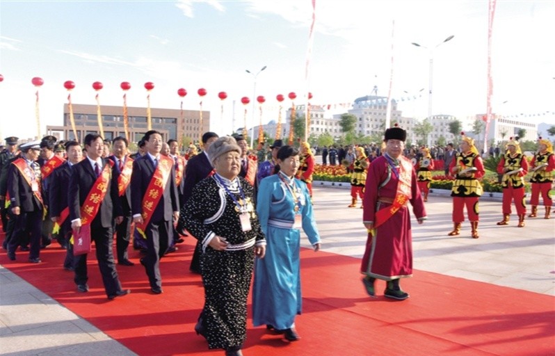 内蒙古阿拉善盟创建全国民族团结进步示范盟综述