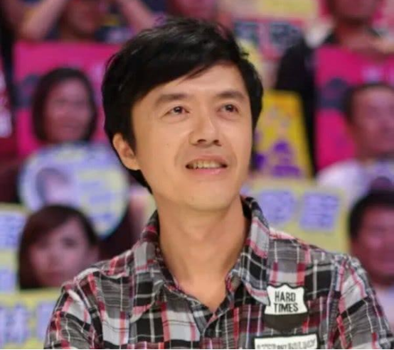 台湾乐坛不乏好的专业填词,女性有陈家丽,丁晓雯,厉曼婷,小轩,李格弟