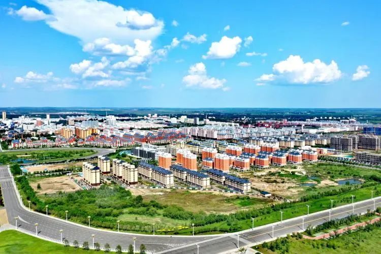 浓墨重彩精心绘日新月异展新颜阿荣旗持续推进城市精细化管理