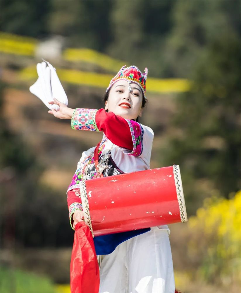 乐享云南非遗峨山彝族花鼓舞