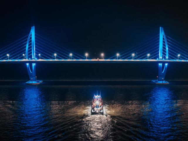 夜游港珠澳大桥夜景图片