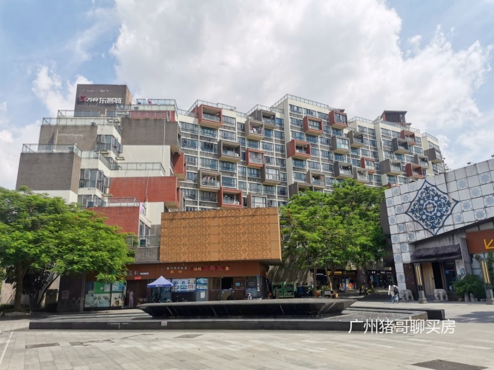 探秘广州市网红热搜小区万科东荟城