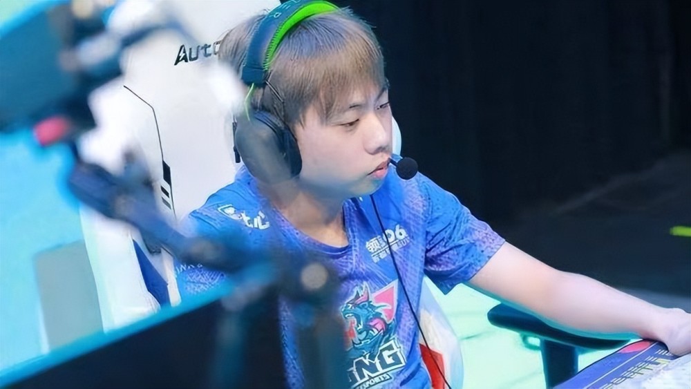 输比赛ale依然选择开播虎牙北枫的一番分析直接让人眼前一亮