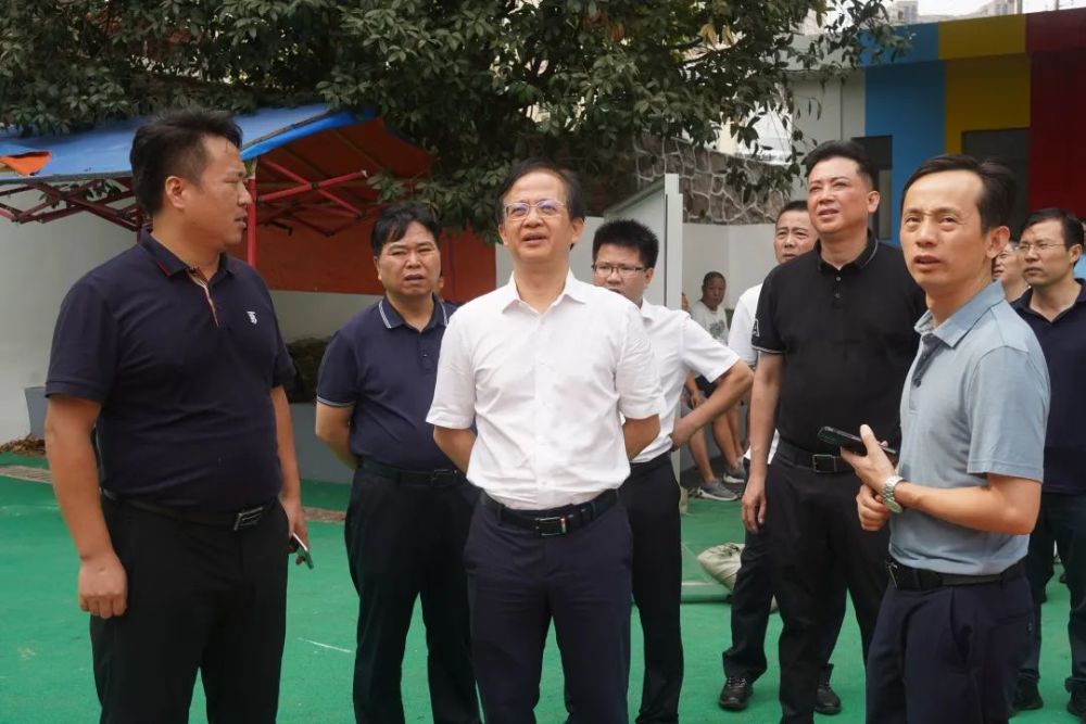 开福区督导自建房安全整治密集场所安全防范疫情防控等工作