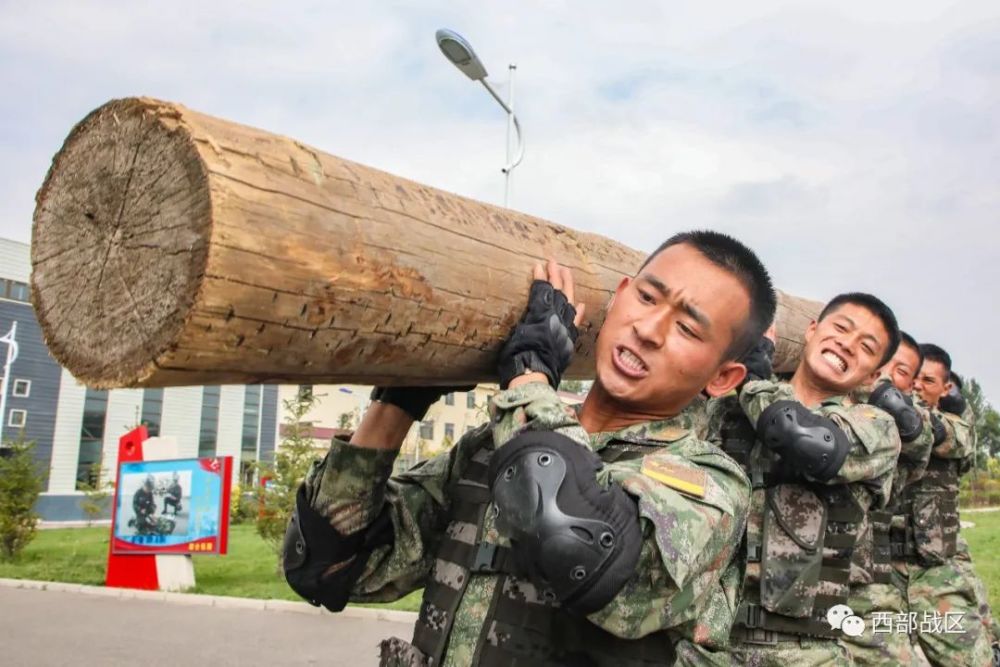 "炼"出火箭军高原特种兵_腾讯新闻