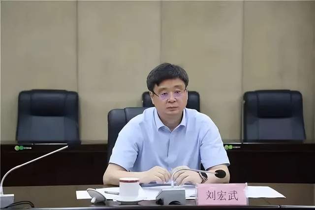 “老虎”刘宏武被公诉：曾观摩副职受审成功和幸福英语讨论