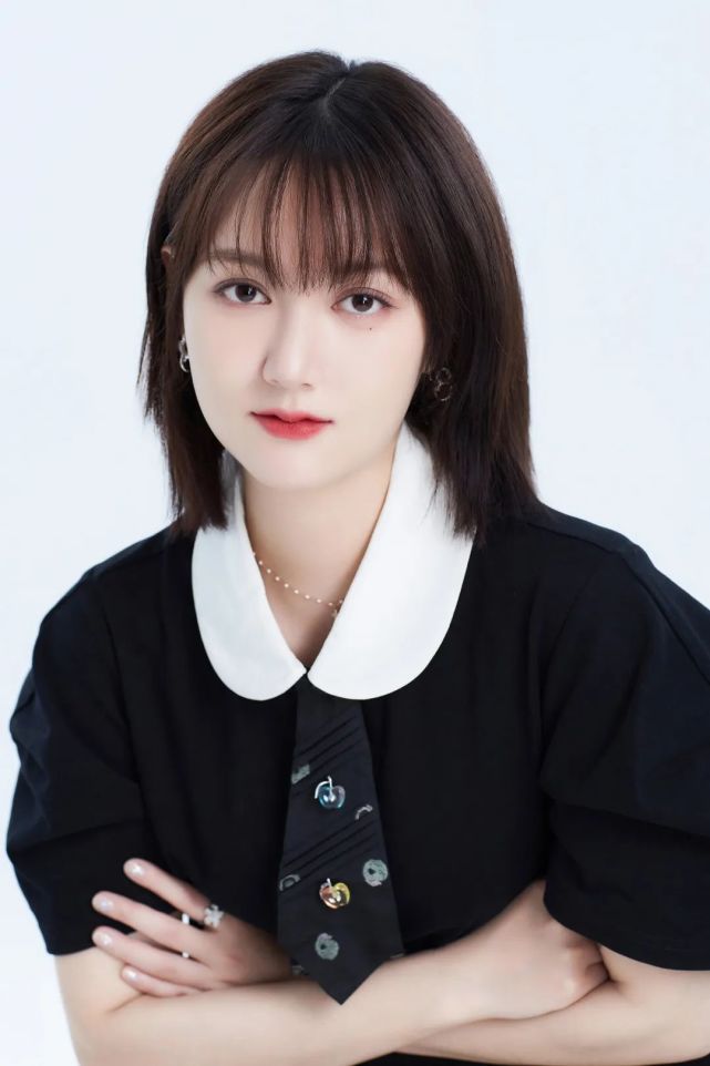 专访《二十不惑2》董思怡:将"生活化"演技注入角色_腾讯新闻