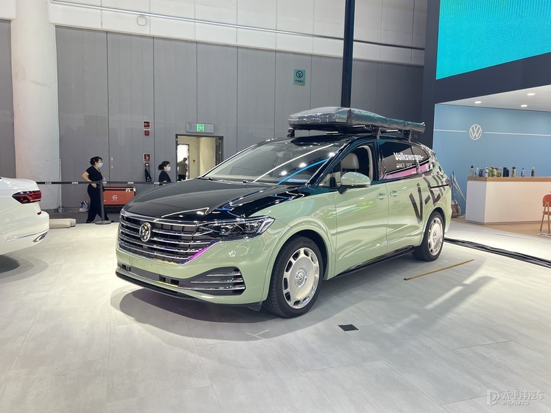 2022成都车展上汽大众威然改装车