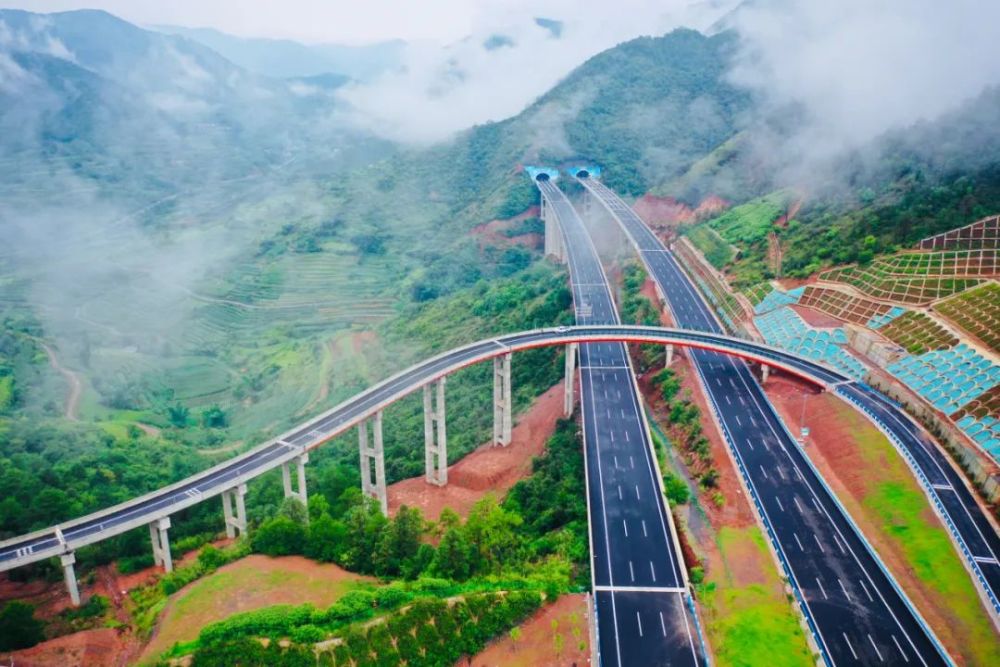 它来了它来了就在明天玉溪楚雄高速双柏段通车运营