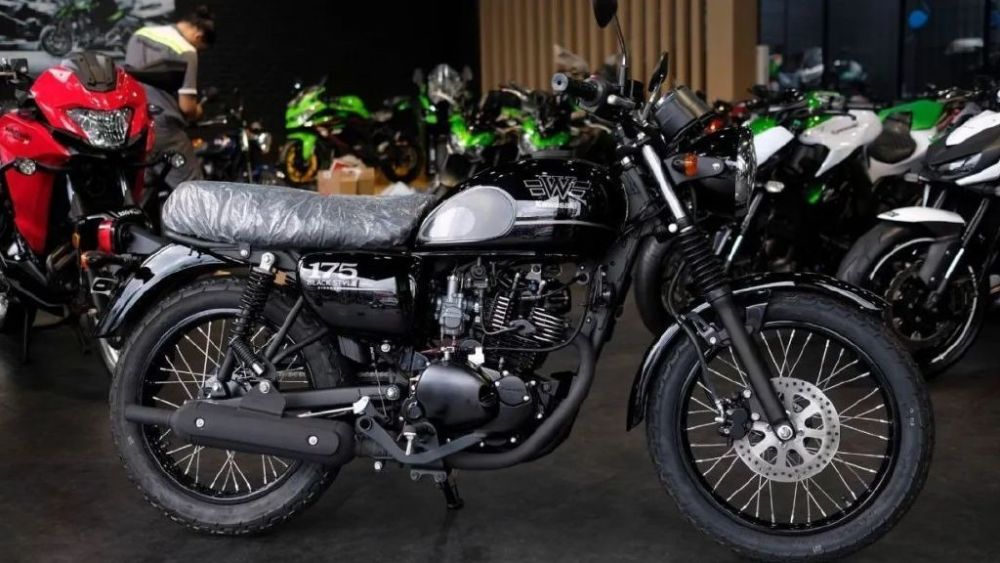 售价仅15,500元起,川崎 w175三车型上市_腾讯新闻