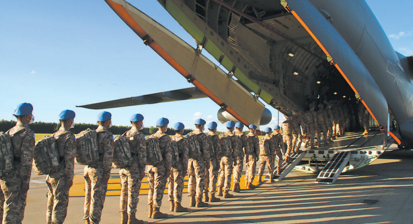 中国第10批赴马里维和部队出征