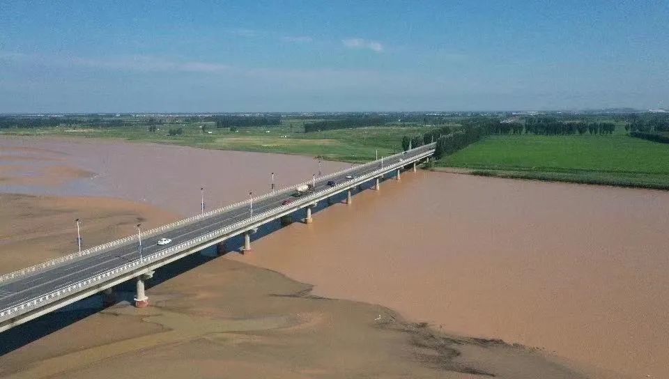 后来改名为"南河渡黄河大桥"