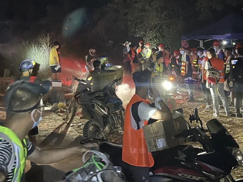 重庆北碚区歇马街道山火明火全部扑灭!