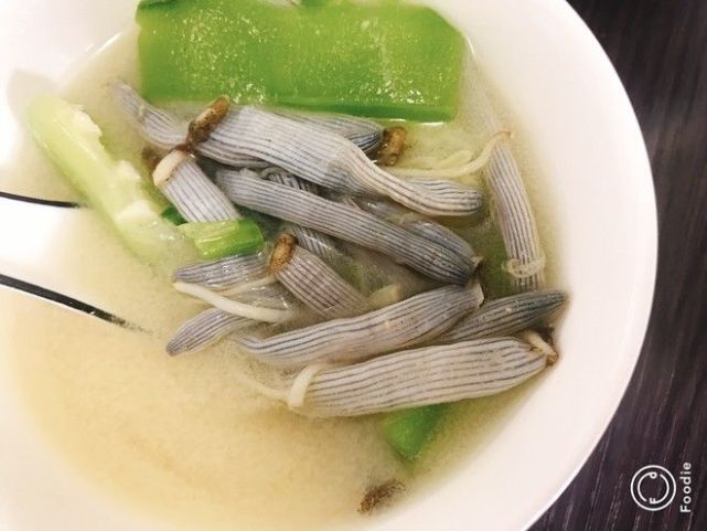 一般用来晾干后煲汤,其干制品价格高昂,上等可达千元一斤作为和红树林