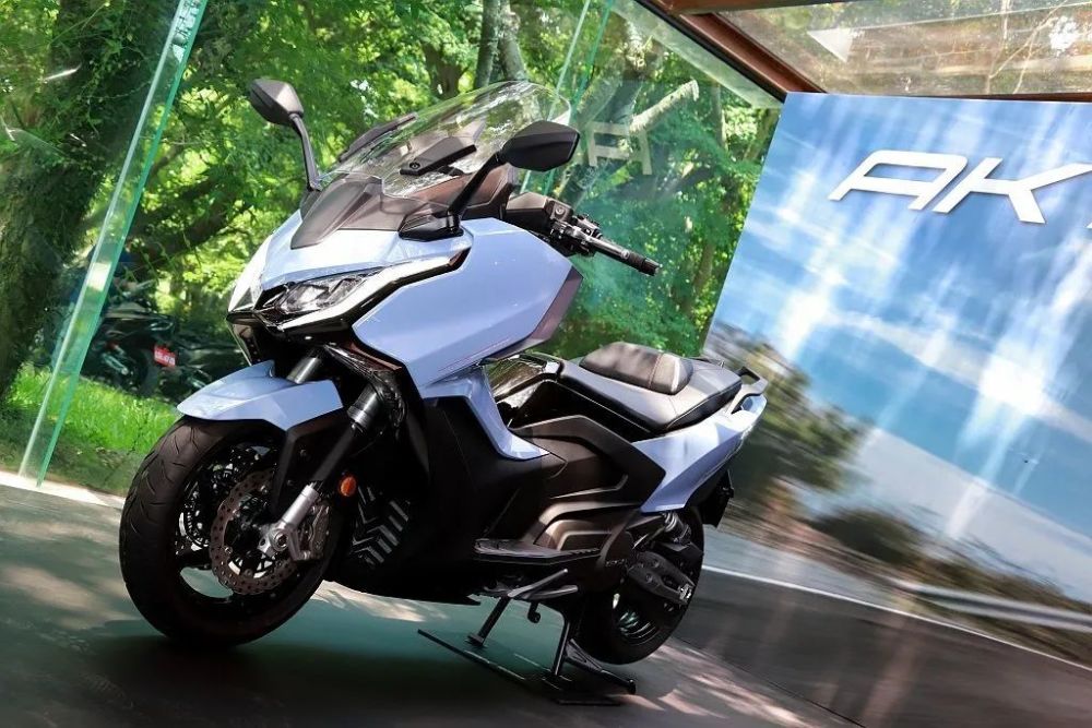 标配弯道abstcs定速巡航光阳ak550新款台湾首发