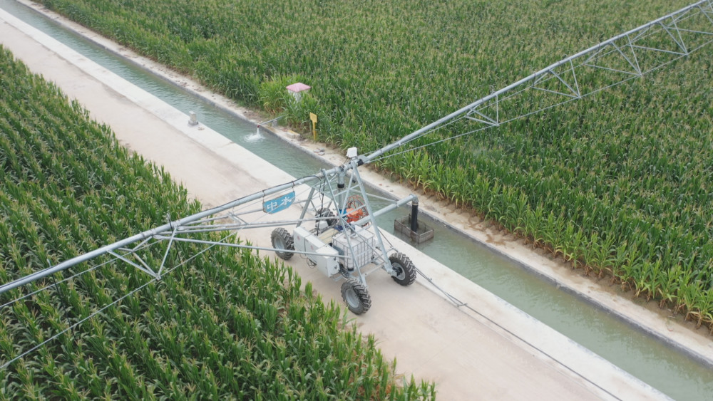 新华全媒 |让庄稼喝上甘甜水——河南多地电力部门护航抗旱保秋
