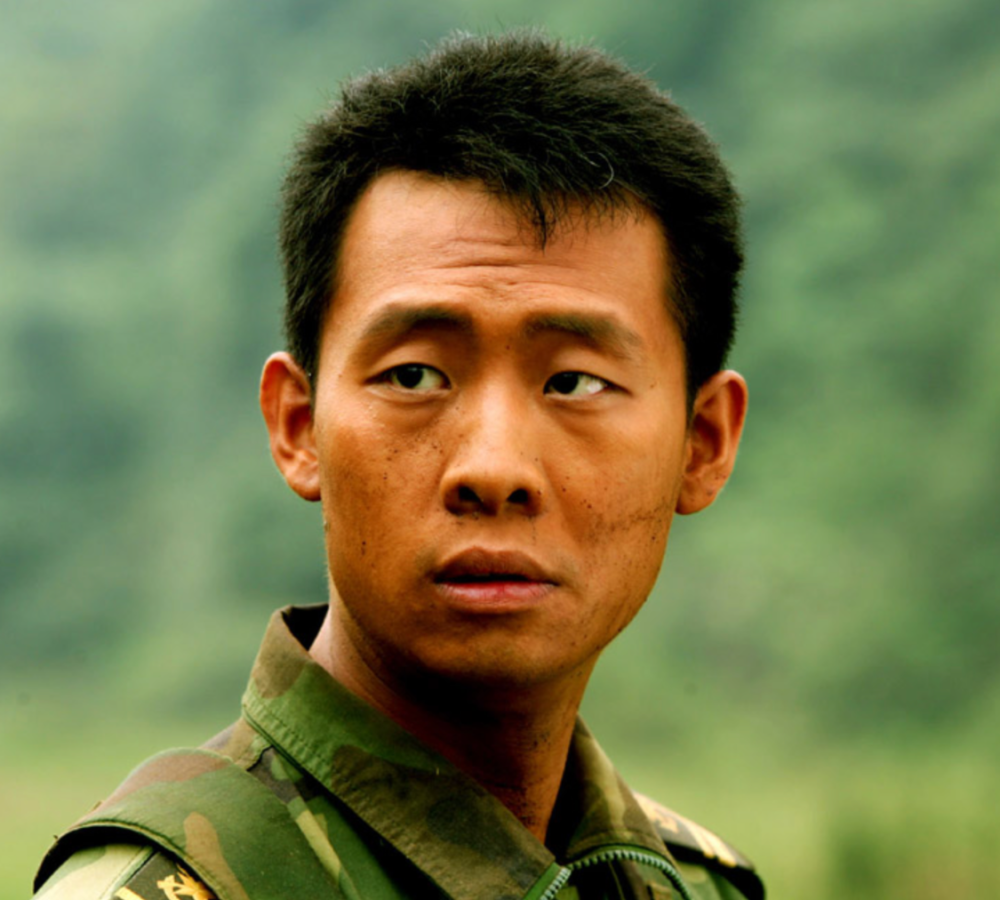 《士兵突击》导演,携手《幸福到万家》编剧,或将花落张晚意?_腾讯新闻