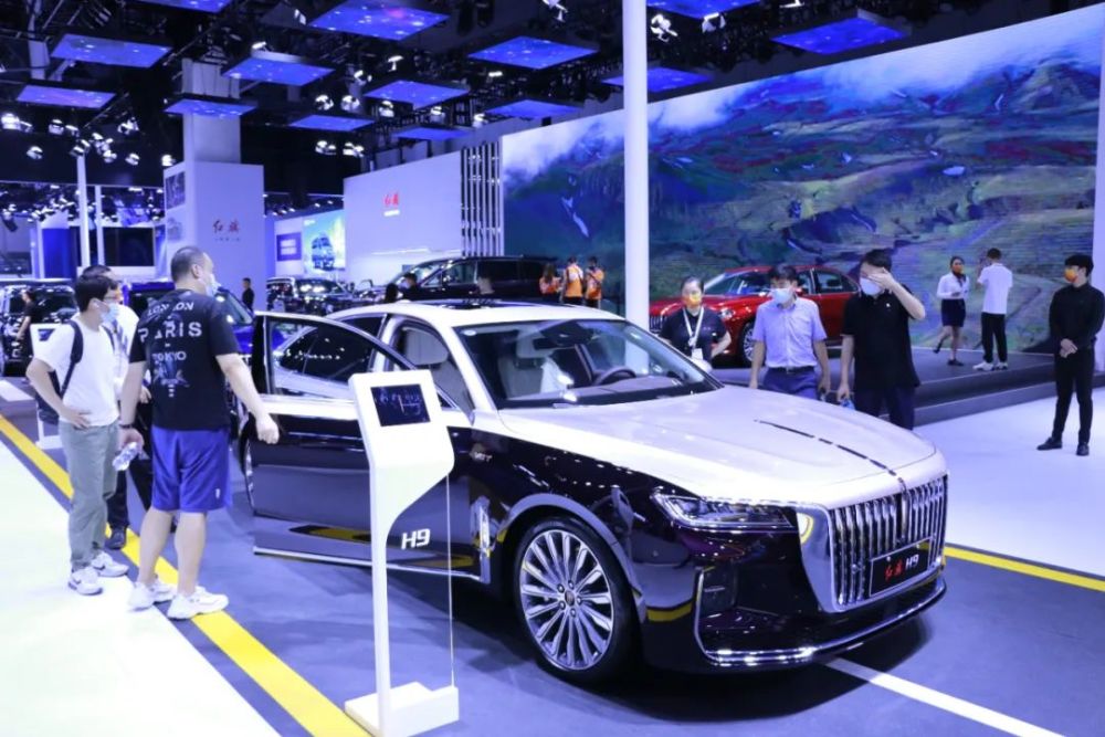 绿色低碳办展第25届成都国际车展在西博城开幕