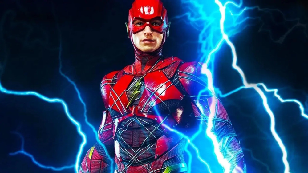 埃兹拉米勒为保住闪电侠哭着喊着向华纳高层道歉