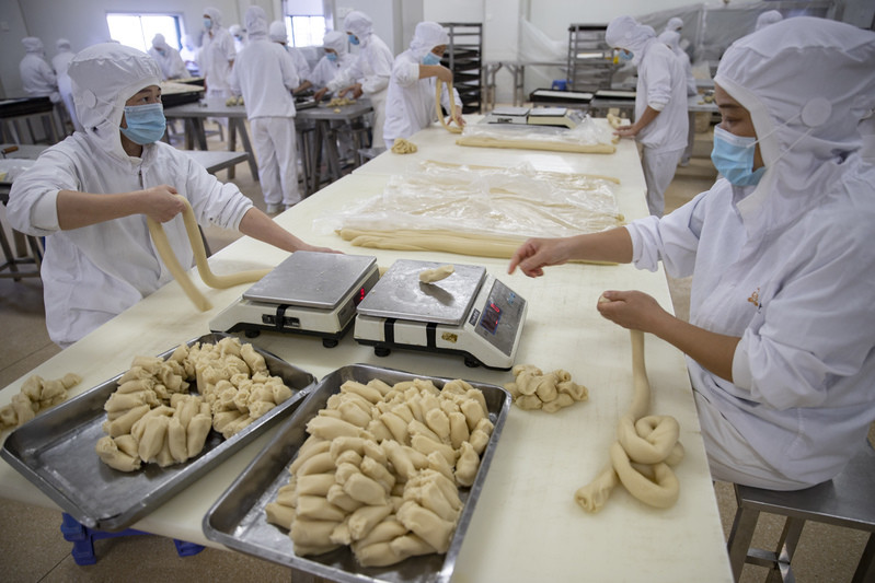 一只网红手作月饼的诞生探访玉佛寺净素月饼神秘工厂