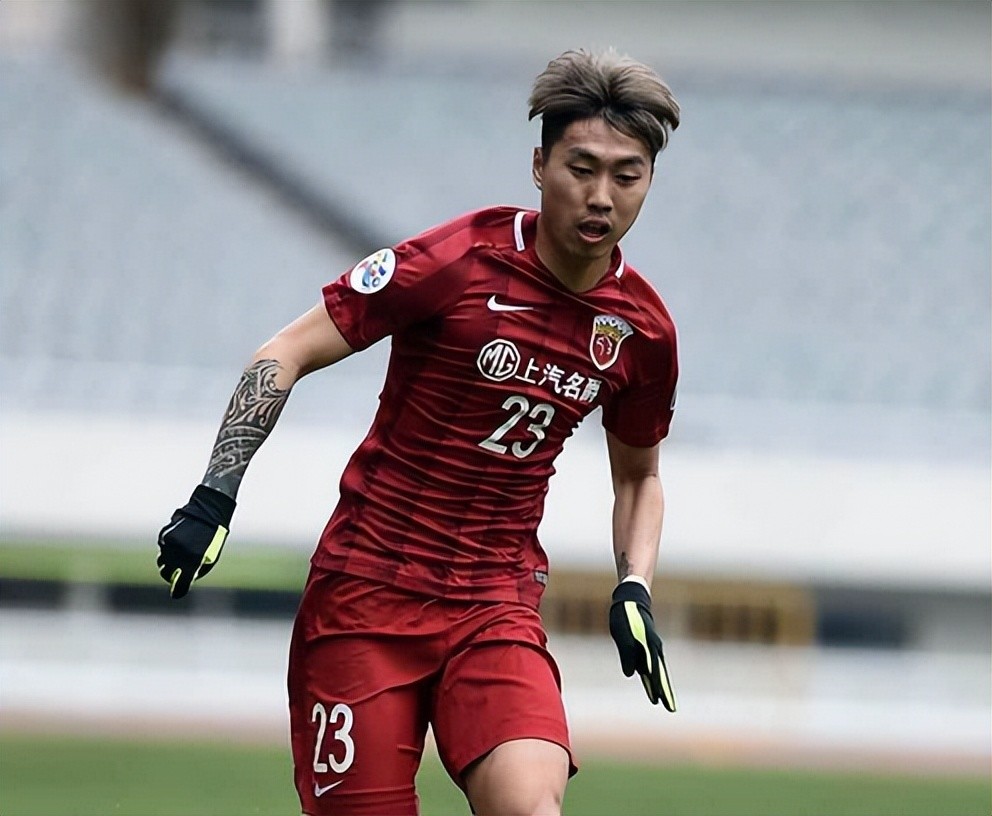 眼神哥傅欢离开海港加盟昆山球迷狂讽昆山地铁压力山大