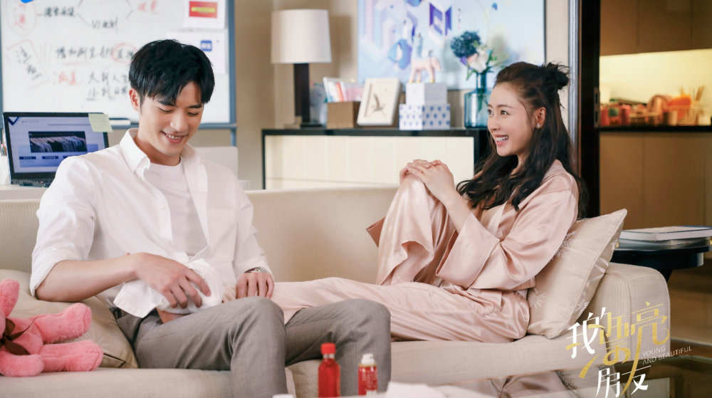 回顾徐开骋与张天爱和古力娜扎的恋情,都是因为拍戏相识.