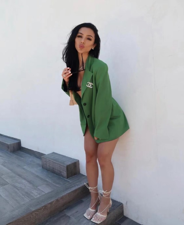 太美了风城库里喜当爹拉文娇妻小2岁风华正茂被评nba最美老婆