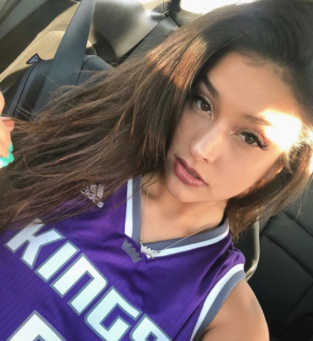 国王队老板女儿安佳丽晒视频轻松命中踩线三分人美心善身材棒