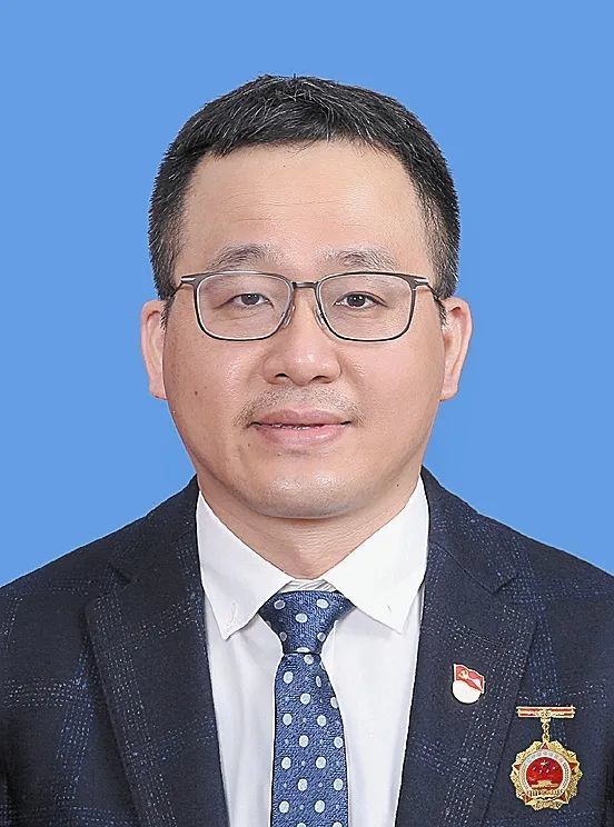 班长王政伟英特尔半导体存储技术(大连)有限公司工艺部工程师王炎雷