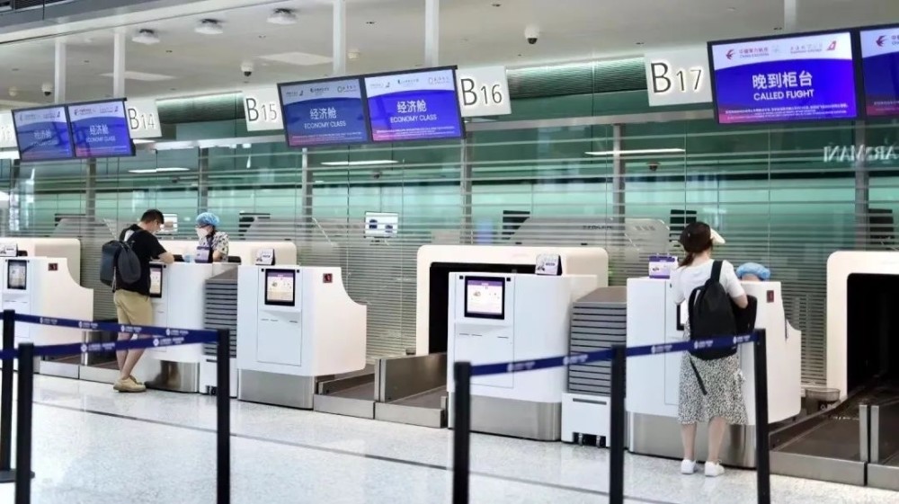 去年,虹桥机场还对14个e类登机口进行整体改造,改造后,旅客