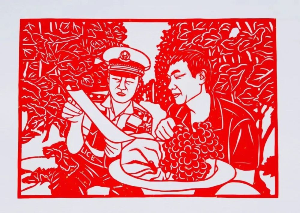 喜迎二十大美爆啦90后辅警创作3米长幅剪纸喜迎党的二十大