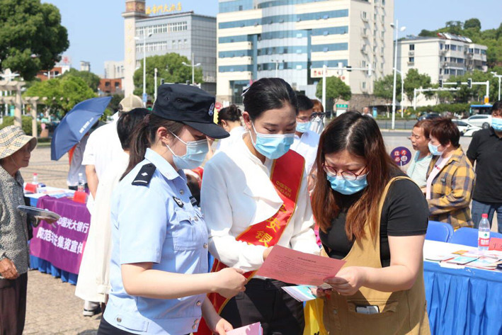 直面寿险低谷、车险竞争，中国人保中期业绩发布会给出这些“解题思路”000897津滨发展