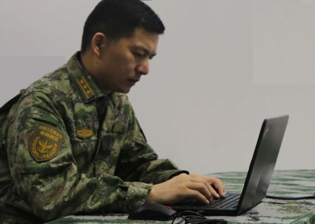 南部战区某部部队长杨志谋:一名运筹学博士的志与谋_腾讯新闻