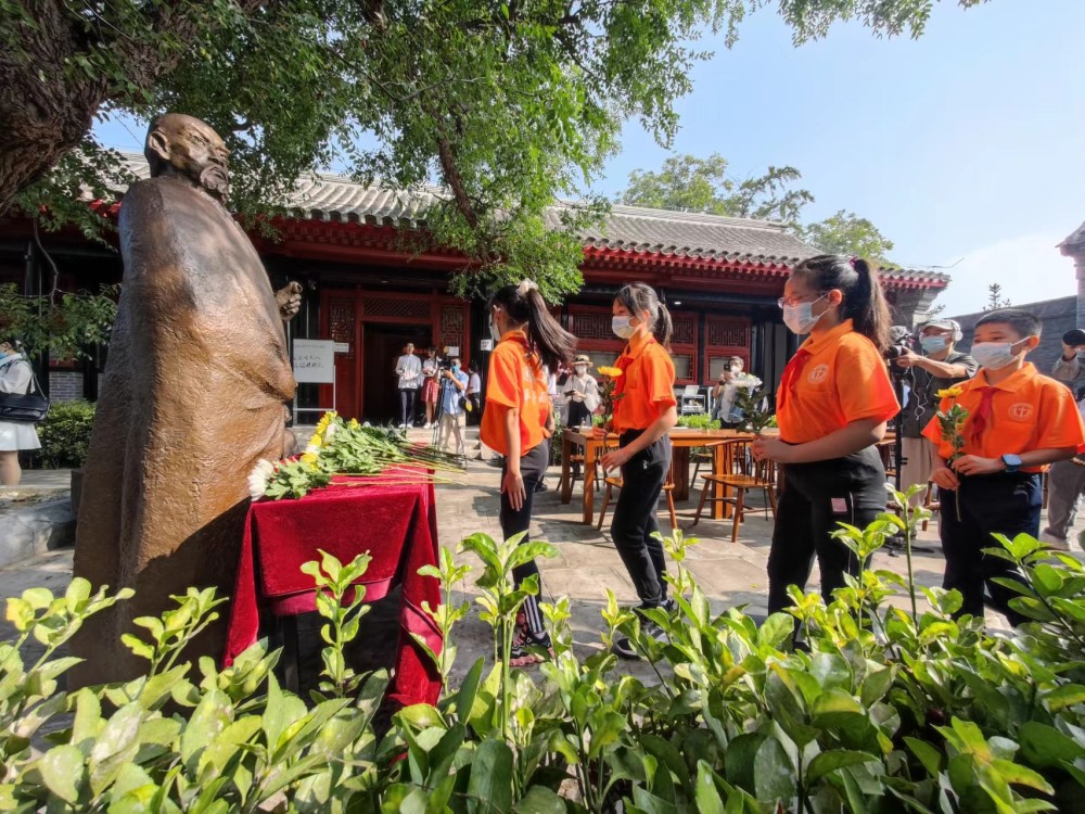 西城中小学生今天迎来开学第一课！老师名叫“林则徐”