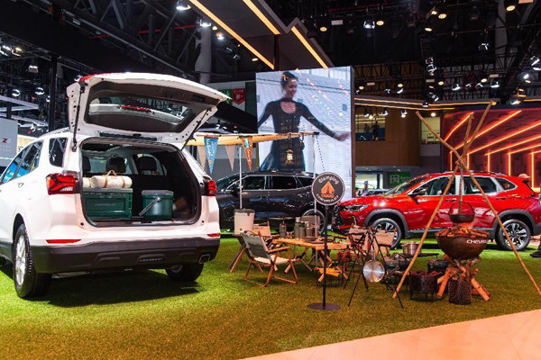 雪佛兰将户外露营搬到展台现场,开启沉浸式越野之旅.
