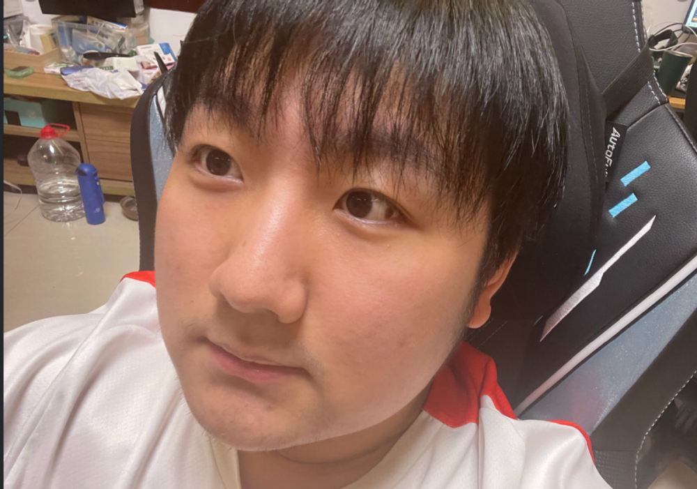 就比如gk的老板豆豆,他便是因为太过"资本家"而惨遭全