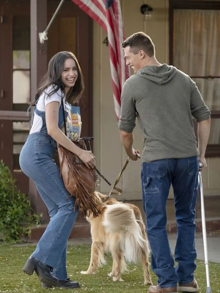 《紫心之恋》大火 sophia carson开启"小妞电影"新风格_腾讯新闻