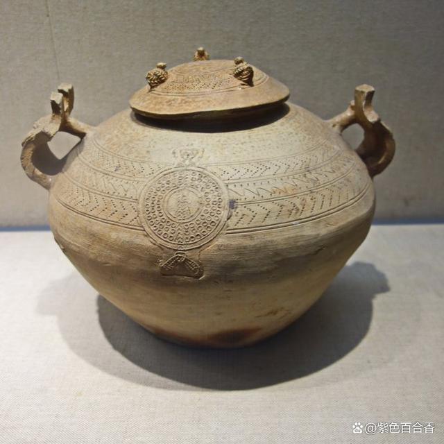 中国漢時代灰釉壺 A ceramic jar HAN dynasty - 美術品