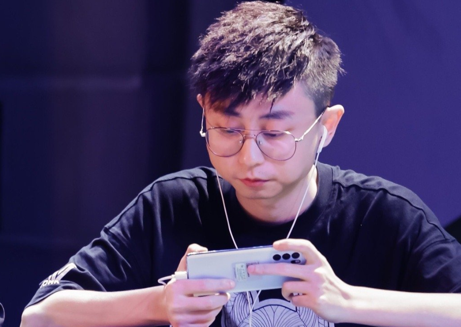 水晶哥口嗨lng赢了回去扣工资