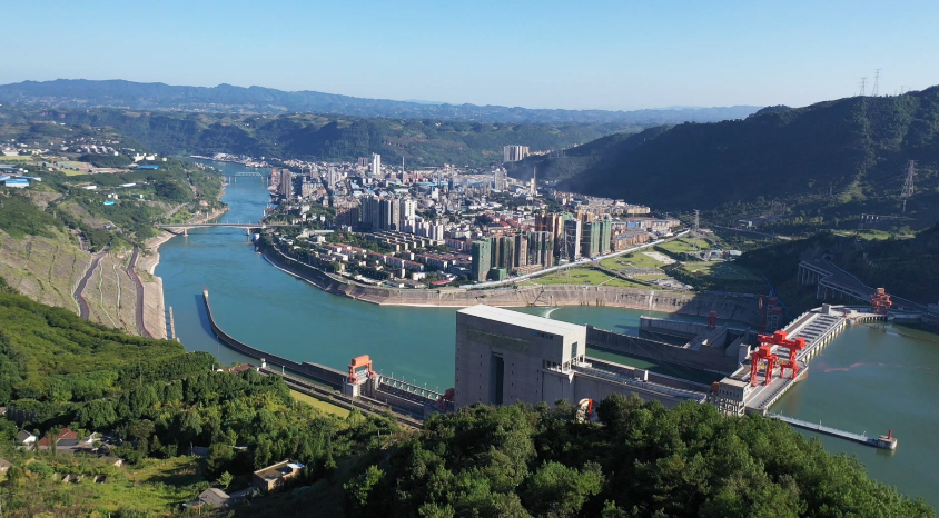 水富巩固创卫成果增强群众幸福感