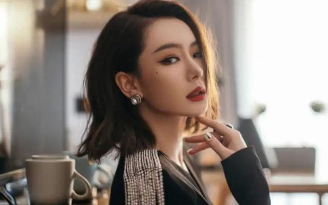 戚薇带货翻车事件结果:举报者曝已收到赔偿,卖方却拒绝公开道歉