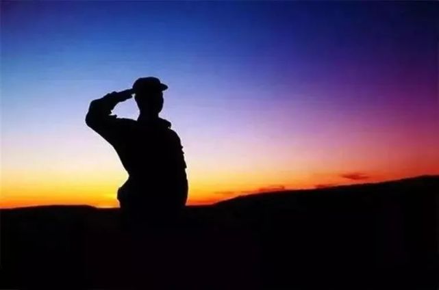 请祖国放心中国军人 敢打必胜固我长城 无上荣光请人民放心中国军人